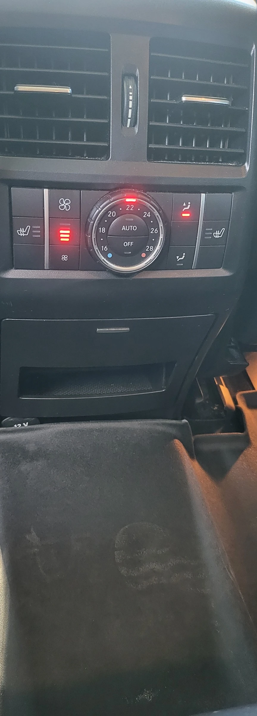 Mercedes-Benz GLS 350 AMG+ FULL SUSPENSION+ ANDROID CARPLAY+ VINYL WRAP , снимка 6 - Автомобили и джипове - 55503014