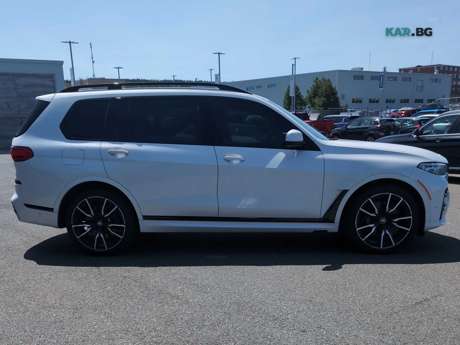 BMW X7 M Pack * Laser * HUD * АвтоКредит * (ЦЕНА ДО БГ), снимка 3 - Автомобили и джипове - 55768630