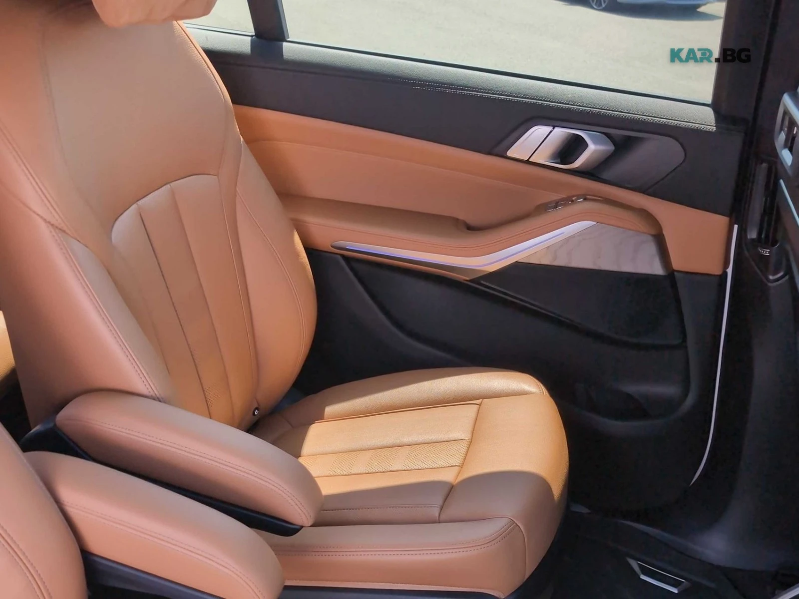 BMW X7 M Pack * Laser * HUD * АвтоКредит * (ЦЕНА ДО БГ), снимка 16 - Автомобили и джипове - 55768630