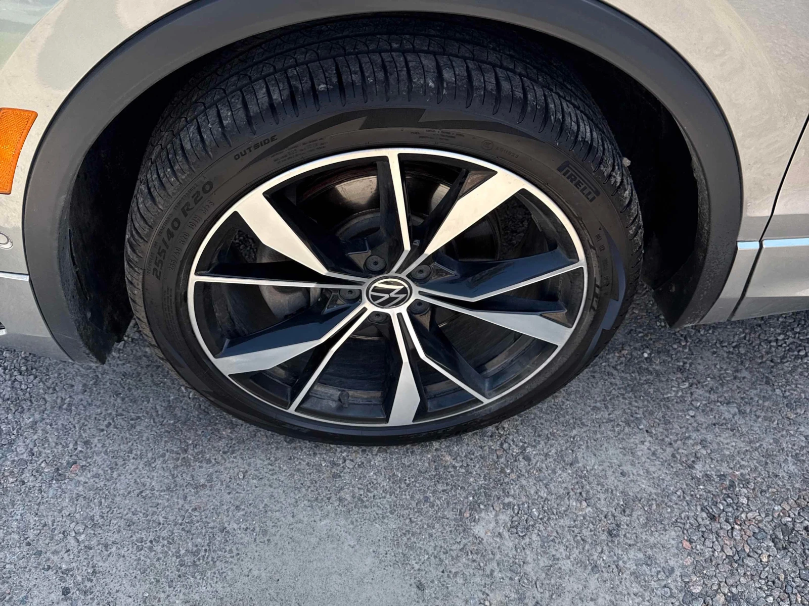 VW Tiguan * Highline R Line * CARFAX * БЕЗ ПЪРВОНАЧАЛНА ВНОС, снимка 7 - Автомобили и джипове - 56057026