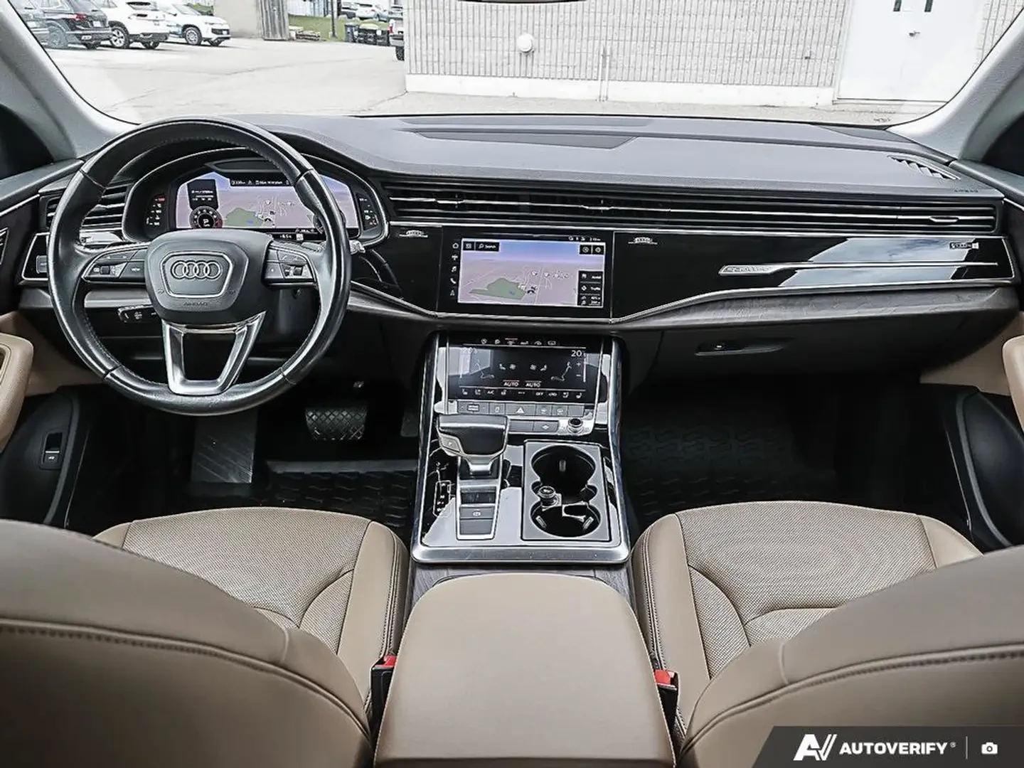 Audi Q8 ProgressivACCIDENT-FREE, DRIVERS ASSIST PACK, B&O , снимка 16 - Автомобили и джипове - 56221212