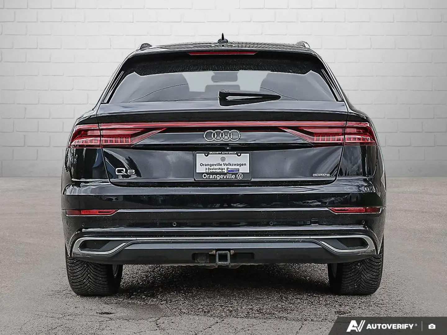 Audi Q8 ProgressivACCIDENT-FREE, DRIVERS ASSIST PACK, B&O , снимка 4 - Автомобили и джипове - 56221212