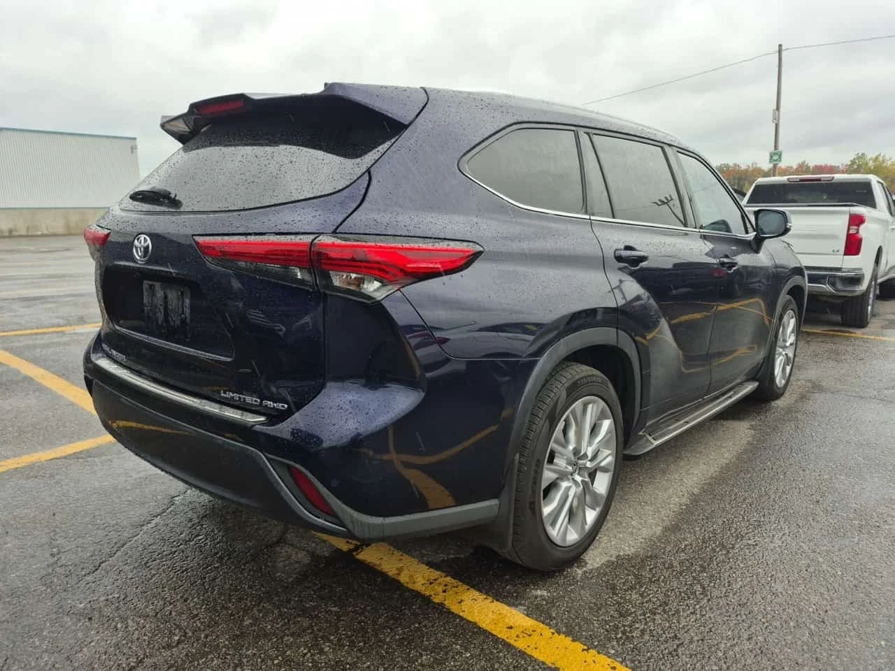 Toyota Highlander LIMITED * ДИСТРОНИК* ОБУДХВАНЕ* ПАНОРАМА* , снимка 3 - Автомобили и джипове - 56267119