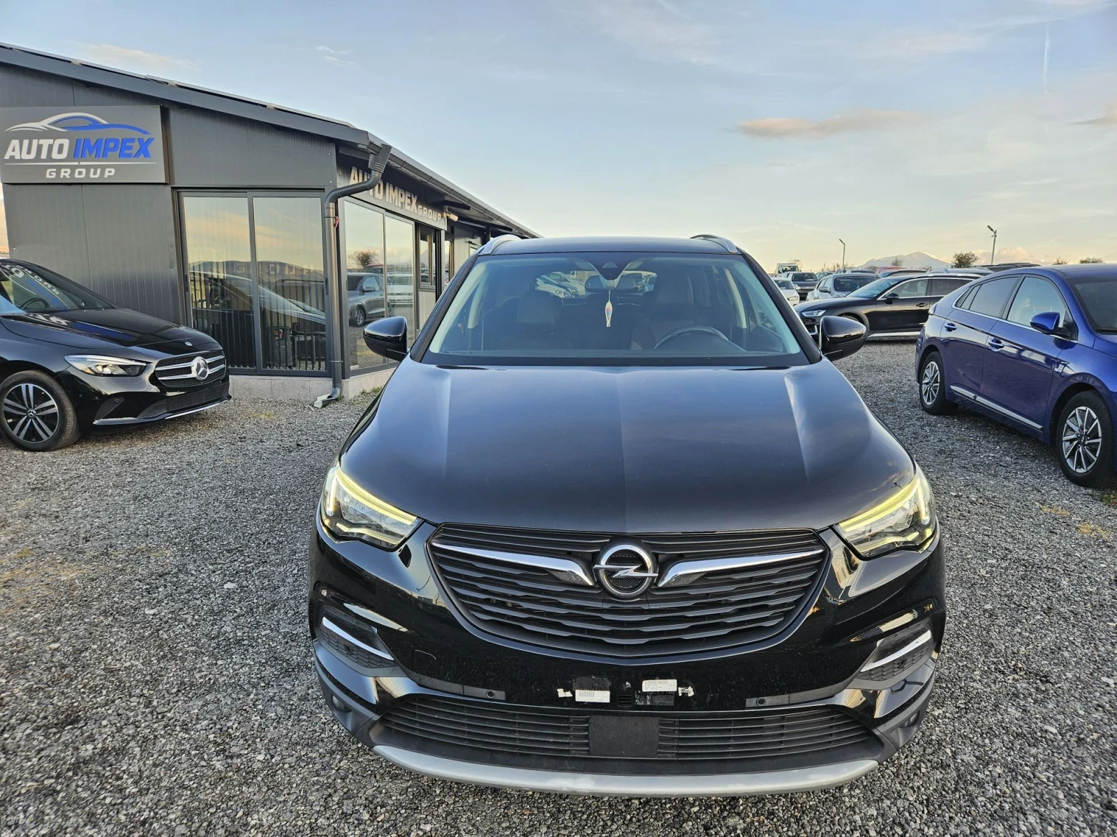 Opel Grandland 1.5 d Automatic Euro6, снимка 8 - Автомобили и джипове - 56728030