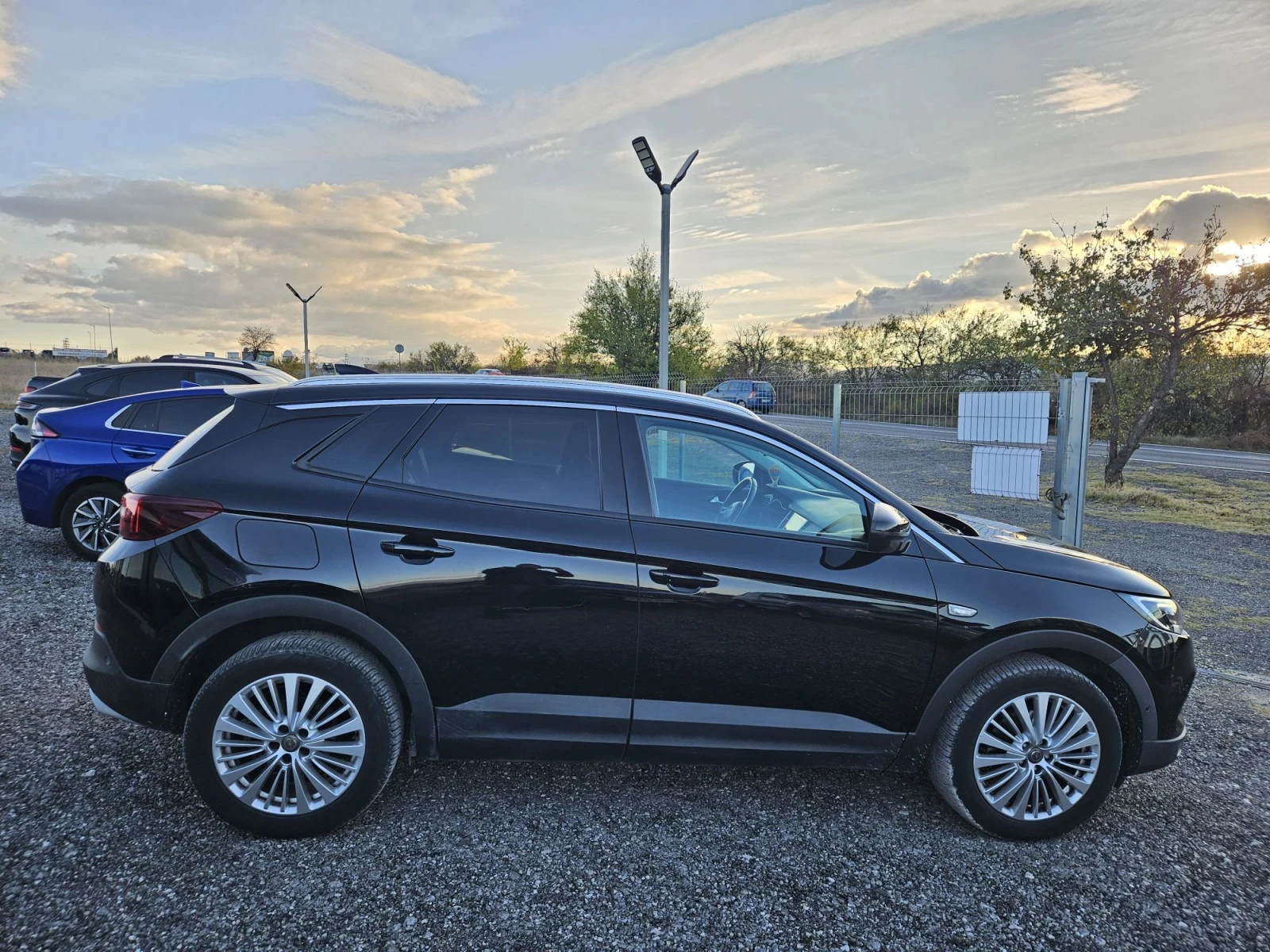 Opel Grandland 1.5 d Automatic Euro6, снимка 6 - Автомобили и джипове - 56728030