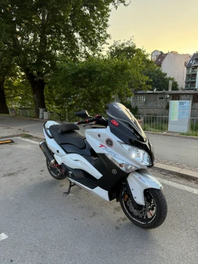  Yamaha T-max