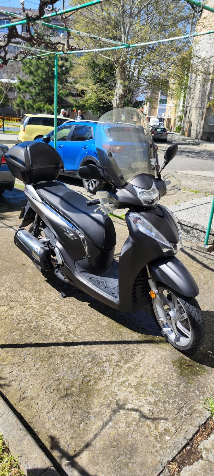 Honda Sh 300i ABS keyless, снимка 3 - Мотоциклети и мототехника - 54567076