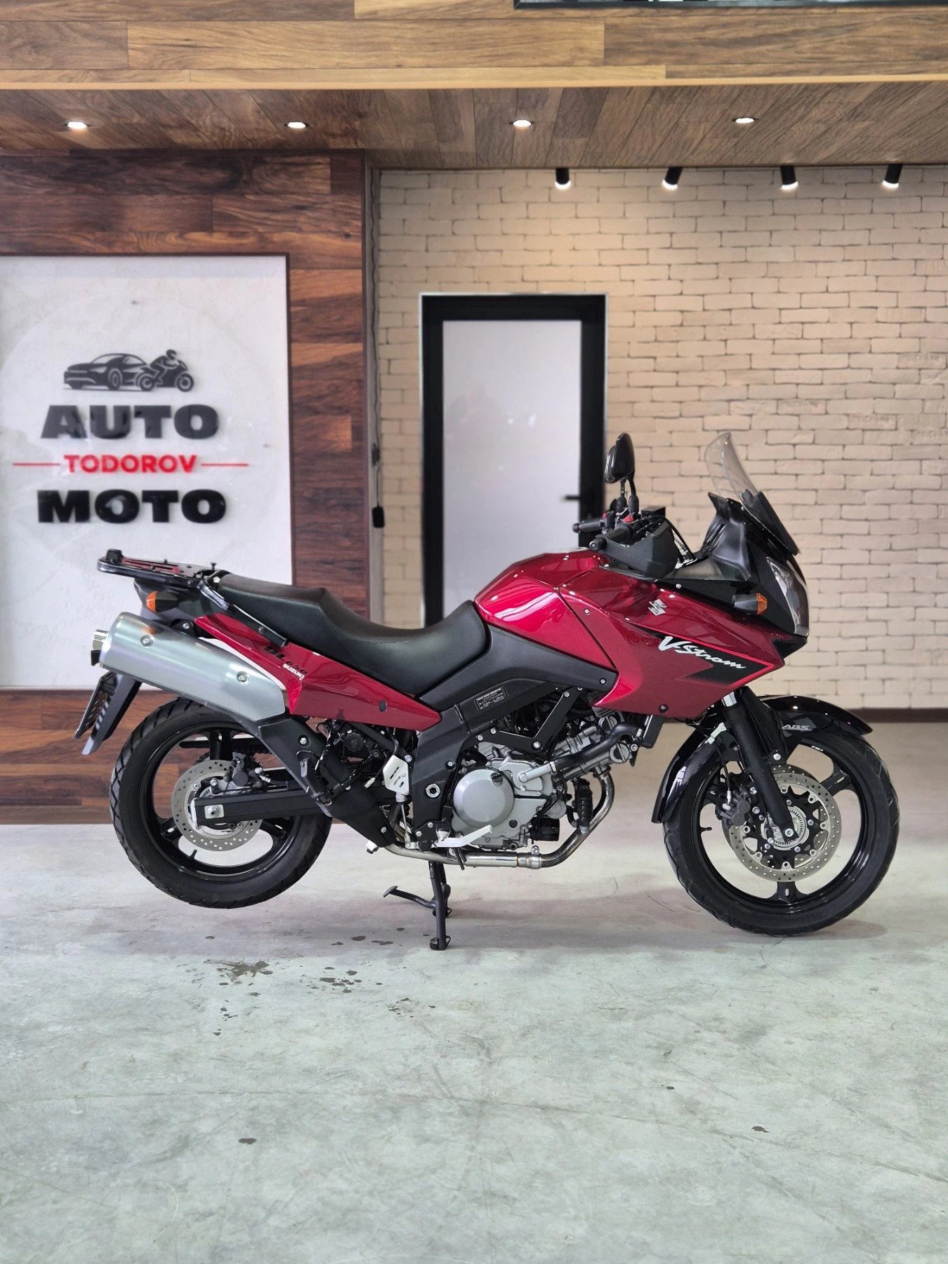 Suzuki V-strom DL 650 ABS!!! 33000км!!! Нов внос от ШВЕЙЦАРИЯ!!!, снимка 4 - Мотоциклети и мототехника - 54195018