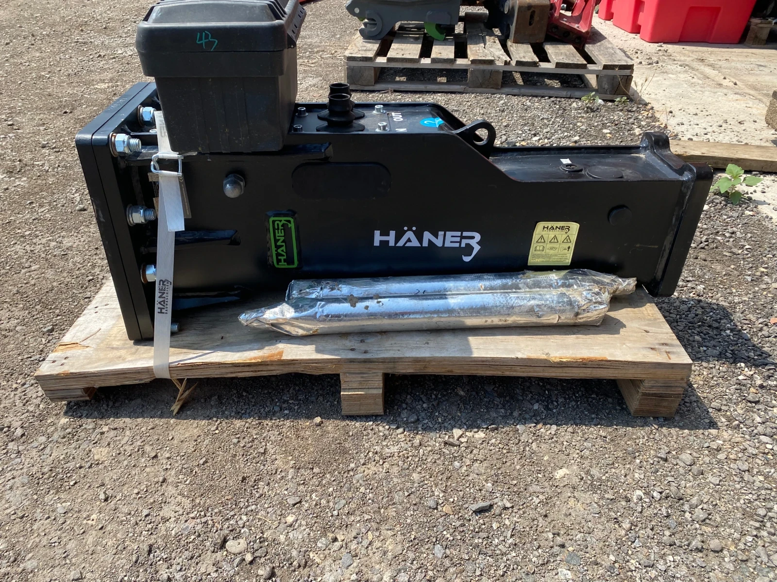 Допълнително оборудване Хидравличен чук HX650A