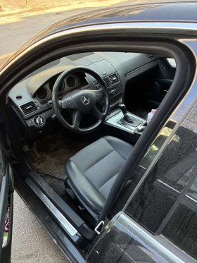 Mercedes-Benz C 220, снимка 6