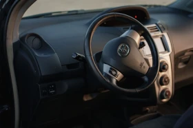 Toyota Yaris, снимка 13