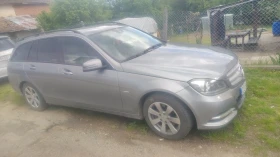 Mercedes-Benz C 220 2.2, снимка 2