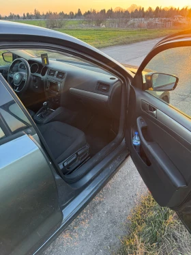 VW Jetta 2.0 - 9000 € / 17602.47 лв. - 83546539 6