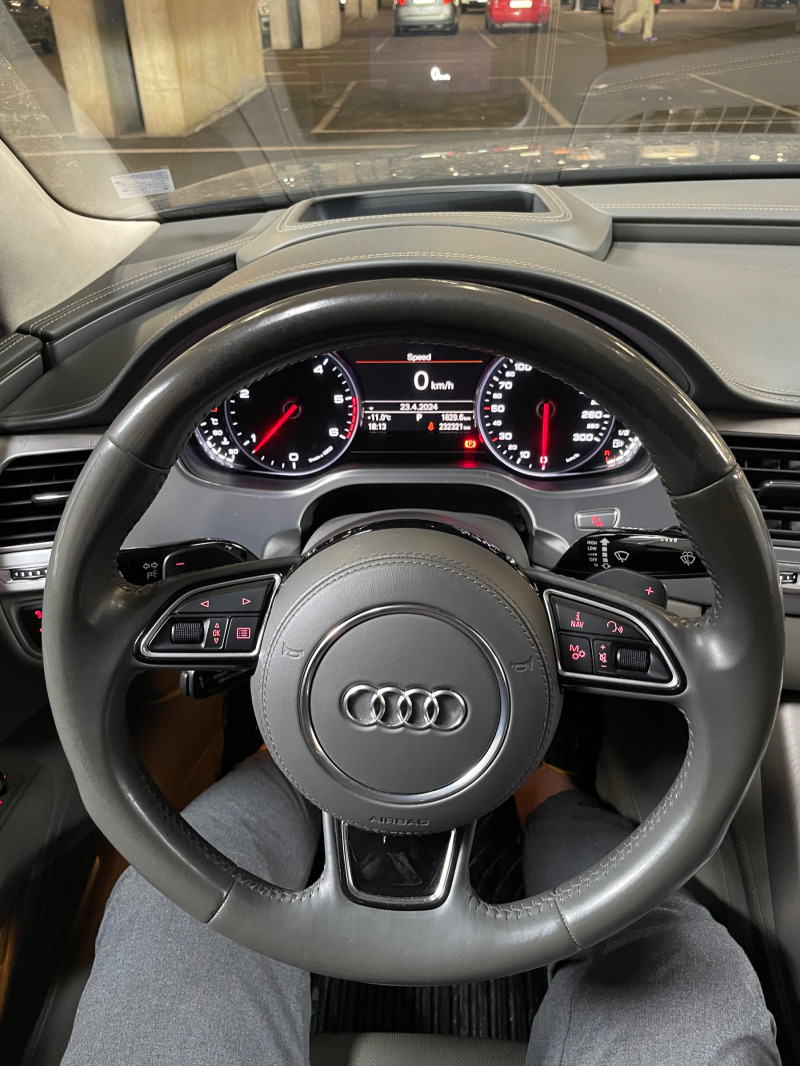 Audi A8, снимка 5 - Автомобили и джипове - 45546779