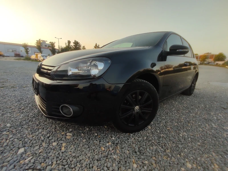 VW Golf 1.2TSi/НАВИГАЦИЯ/105К.С./КАМЕРА /6 СКОРОСТИ , снимка 2 - Автомобили и джипове - 47136651