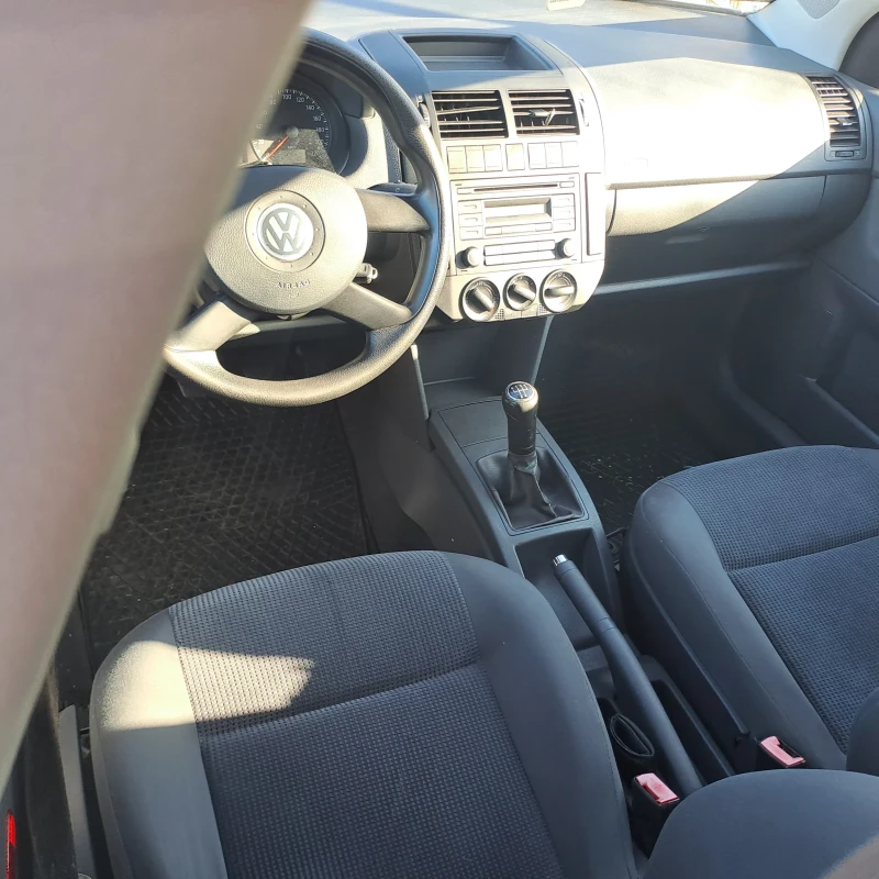 VW Polo 1.2  на 94х.км. КАТО НОВ !, снимка 10 - Автомобили и джипове - 48162861