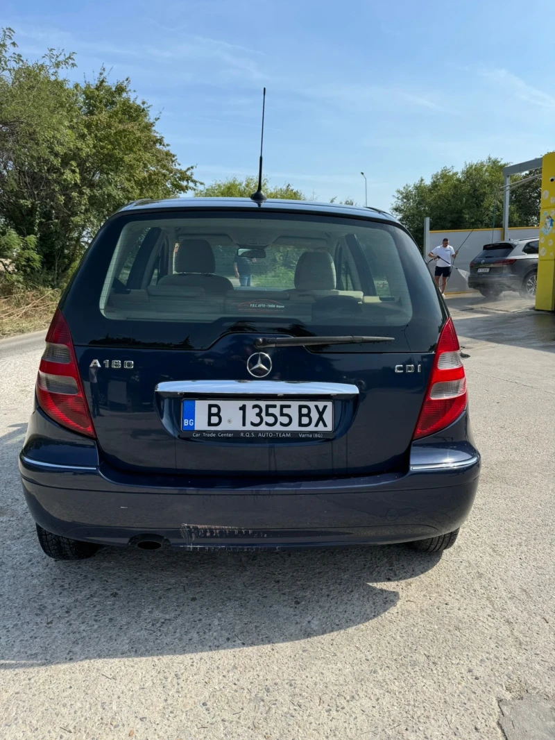 Mercedes-Benz A 180, снимка 4 - Автомобили и джипове - 48416171