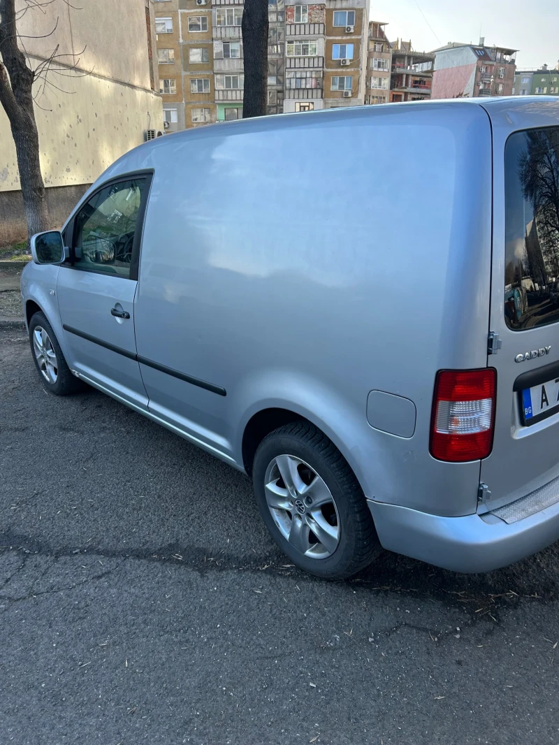 VW Caddy 2000sdi, снимка 4 - Автомобили и джипове - 48587493