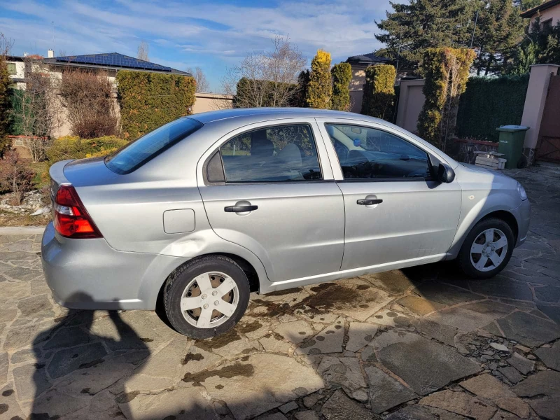 Chevrolet Aveo, снимка 2 - Автомобили и джипове - 48904395