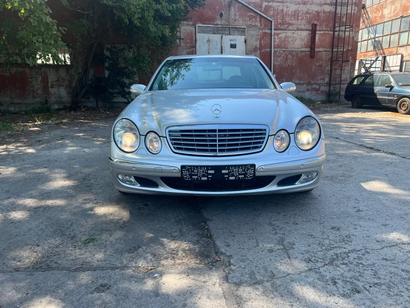 Mercedes-Benz E 320, снимка 1 - Автомобили и джипове - 49526582