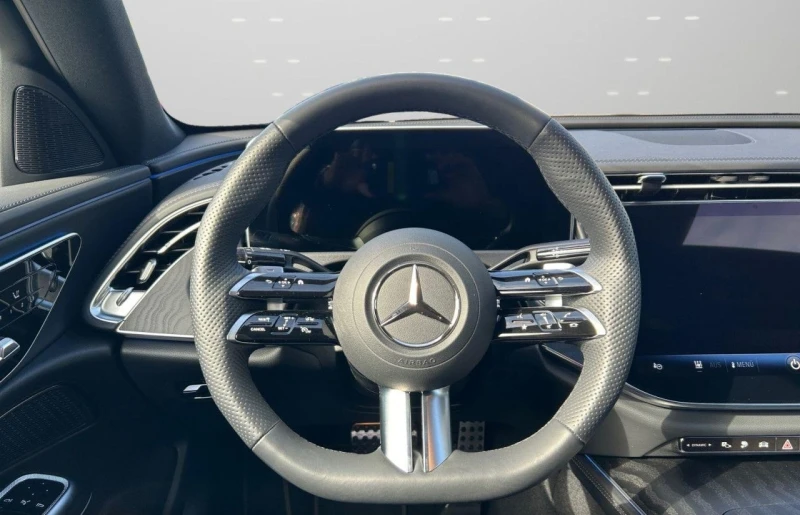 Mercedes-Benz E 300 e 4-MATIC AMG PLUG-IN HYBRID DISTRONIC KEYLESS, снимка 9 - Автомобили и джипове - 51950828