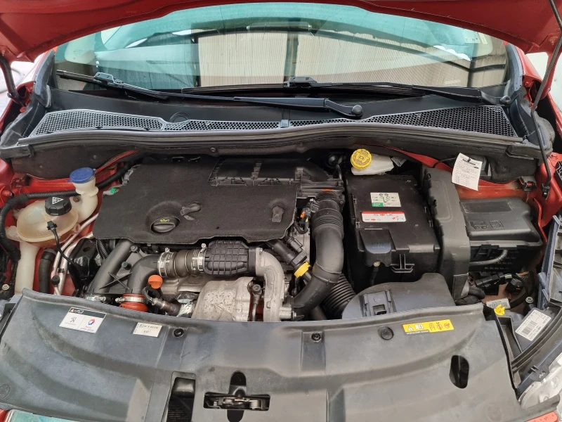 Peugeot 2008, снимка 5 - Автомобили и джипове - 52210394