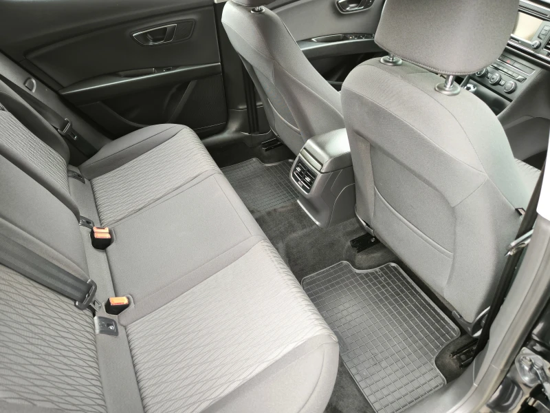 Seat Leon Т.D.i-105k.c.НАВИ, LED+ MATRiX, ЕВРО 5В-5%!, снимка 12 - Автомобили и джипове - 52425115