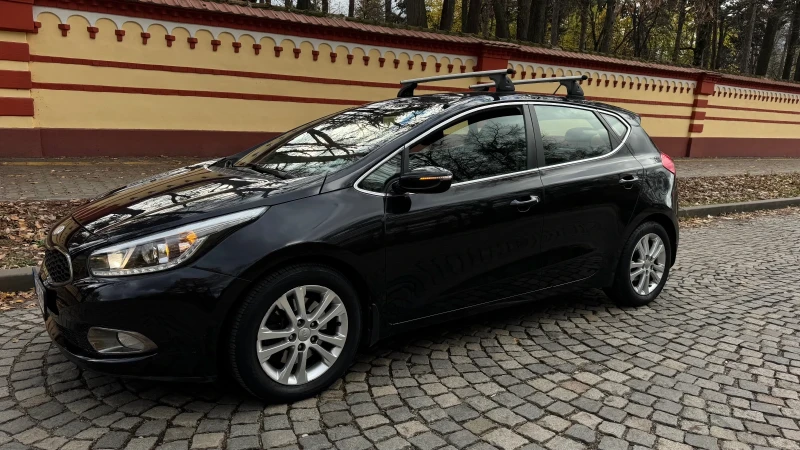 Kia Ceed, снимка 2 - Автомобили и джипове - 52671167