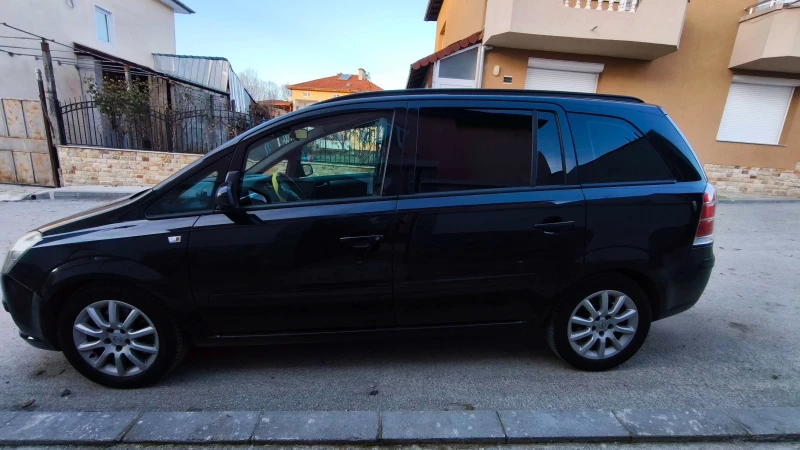 Opel Zafira, снимка 3 - Автомобили и джипове - 52865878
