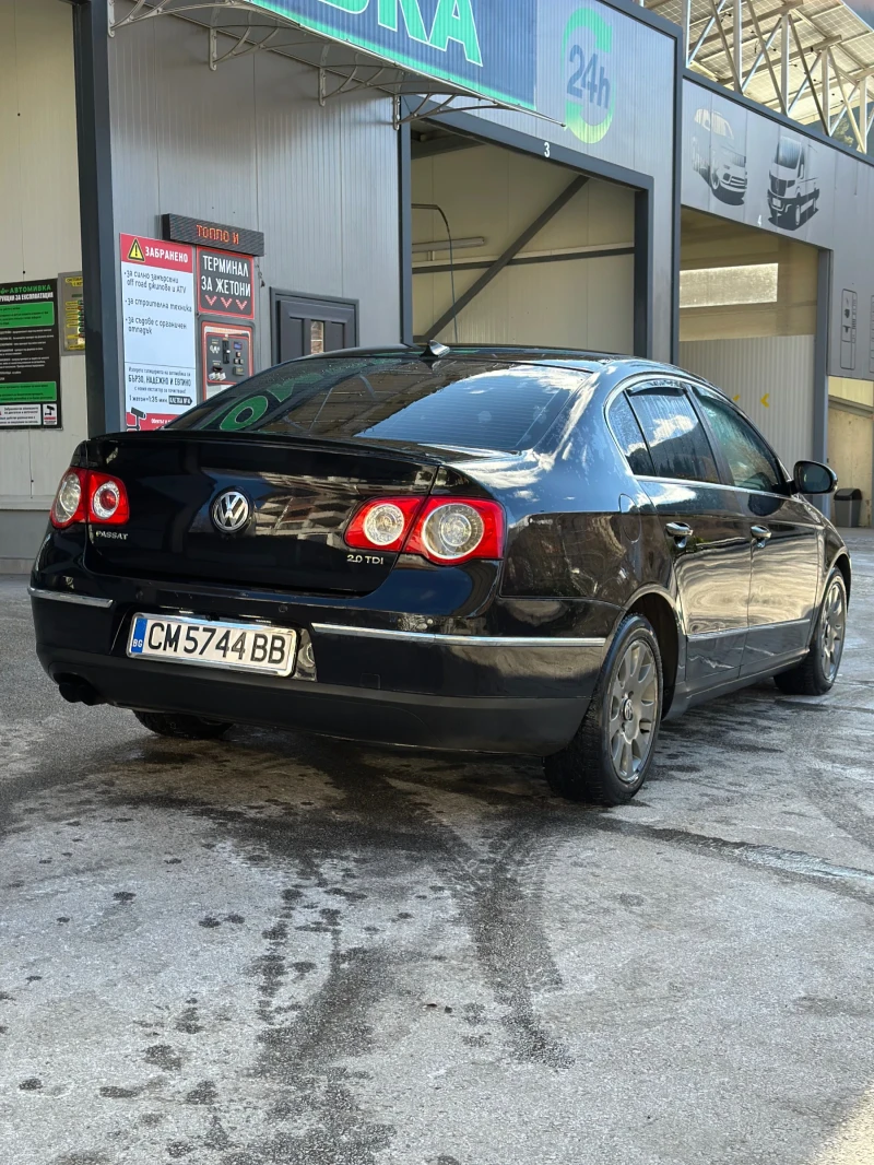 VW Passat 2.0 TDI, снимка 3 - Автомобили и джипове - 53023780