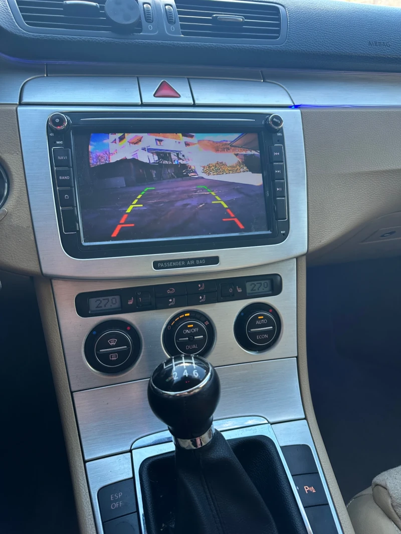 VW Passat 2.0 TDI, снимка 11 - Автомобили и джипове - 53023780