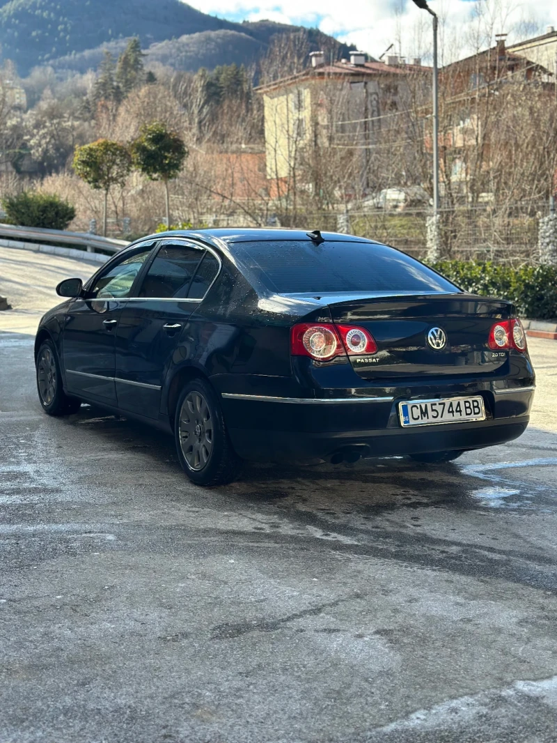 VW Passat 2.0 TDI, снимка 4 - Автомобили и джипове - 53023780