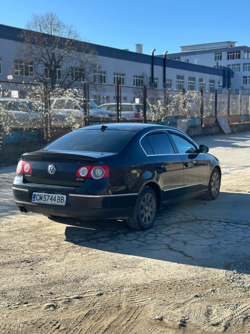 VW Passat 2.0 TDI, снимка 2 - Автомобили и джипове - 53023780