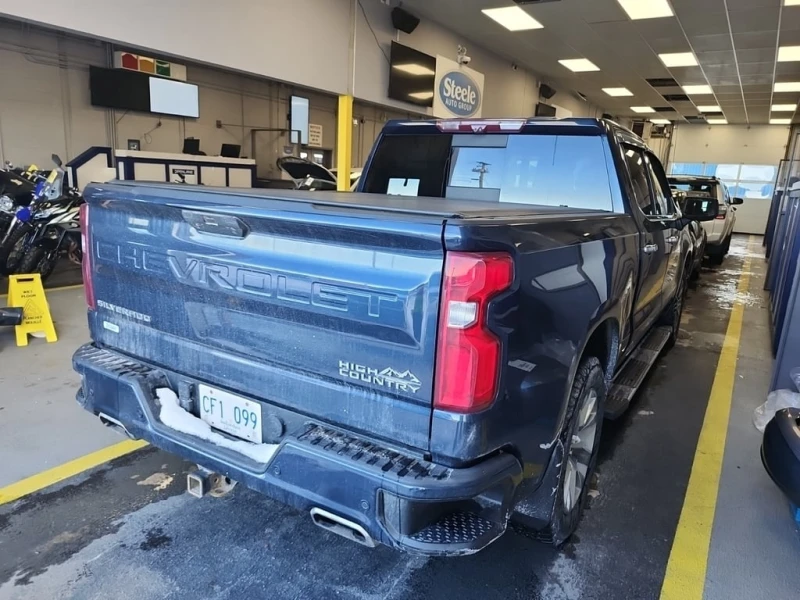 Chevrolet Silverado * HIGH COUNTRY CREW CAB SHORT BED * CARFAX * , снимка 3 - Автомобили и джипове - 53241600