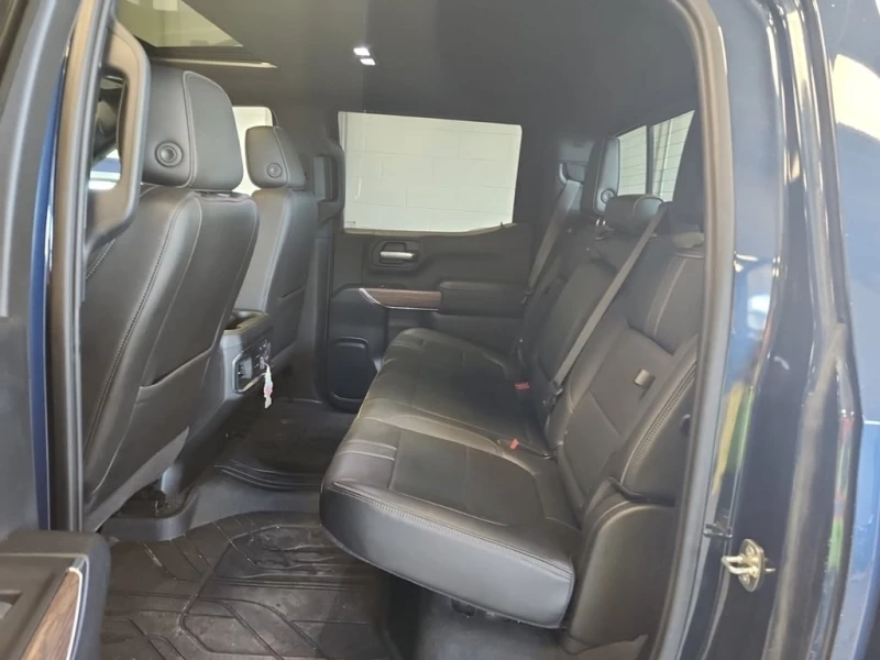 Chevrolet Silverado * HIGH COUNTRY CREW CAB SHORT BED * CARFAX * , снимка 10 - Автомобили и джипове - 53241600