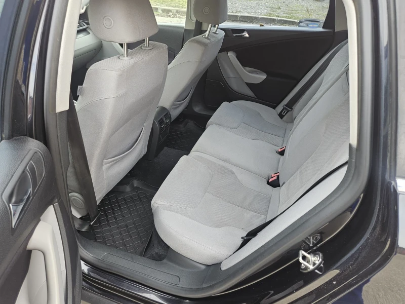 VW Passat 2.0 TDI* DSG 140ps* Италия , снимка 8 - Автомобили и джипове - 53270676