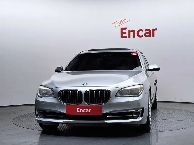 BMW 730 xDrive, снимка 3 - Автомобили и джипове - 55349336