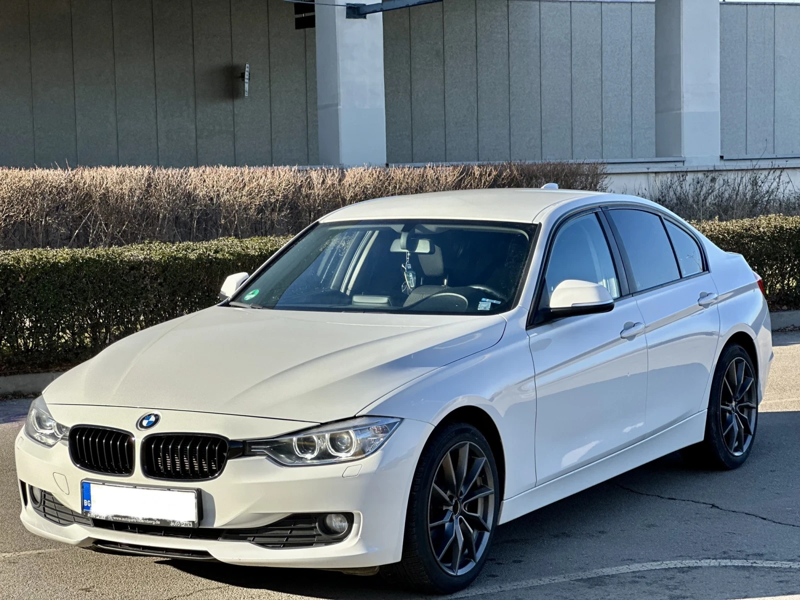 BMW 318 8zf, снимка 1