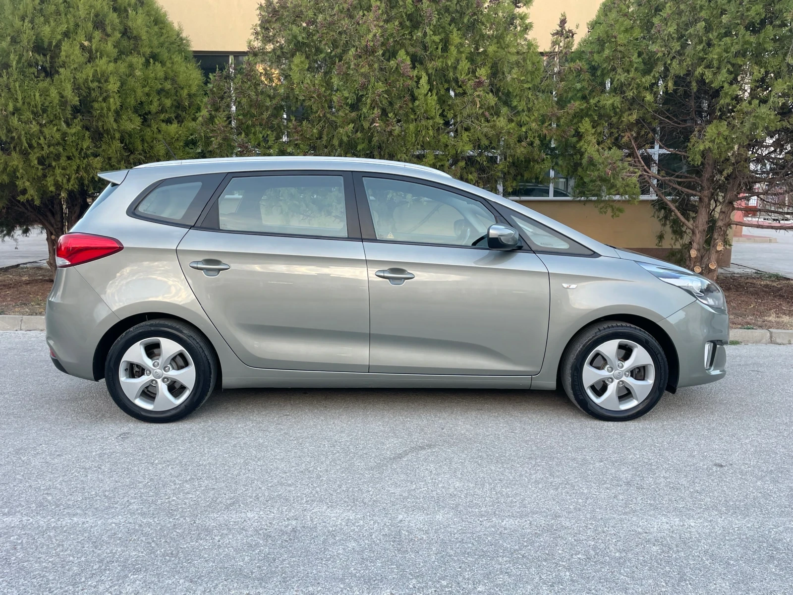 Kia Carens 1.6i 135к.с. EURO 5 ГЕРМАНИЯ - изображение 7