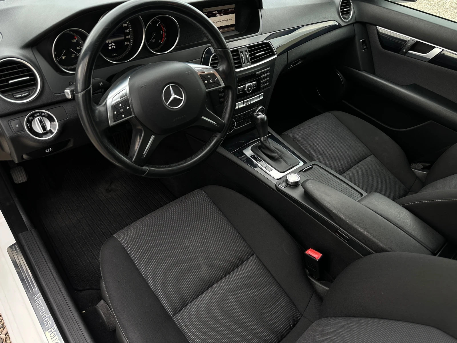Mercedes-Benz C 220 CDI  - изображение 7