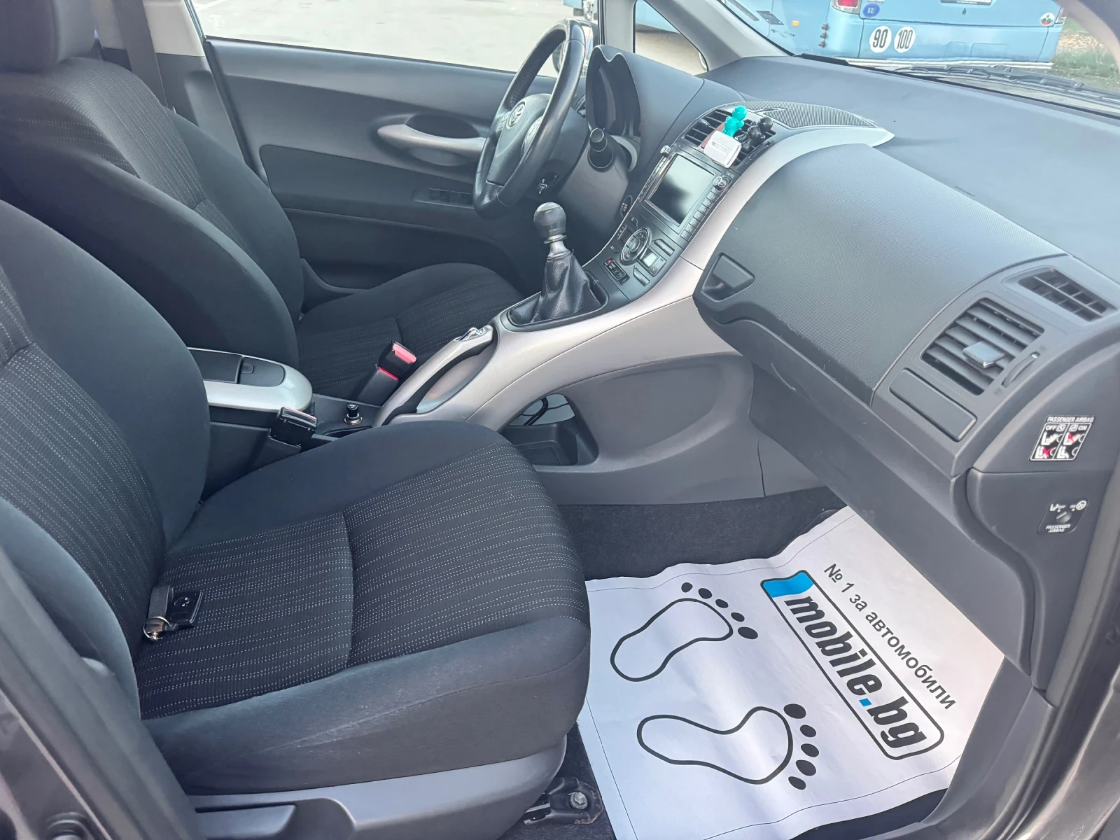 Toyota Auris d4d - изображение 9