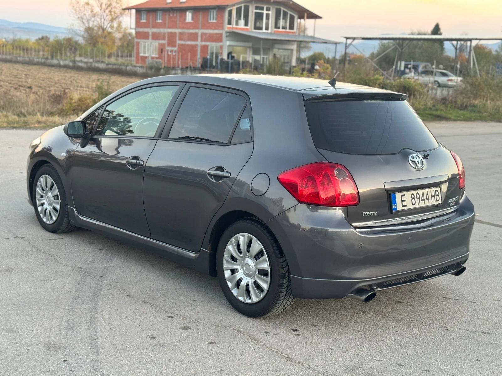 Toyota Auris d4d - изображение 6