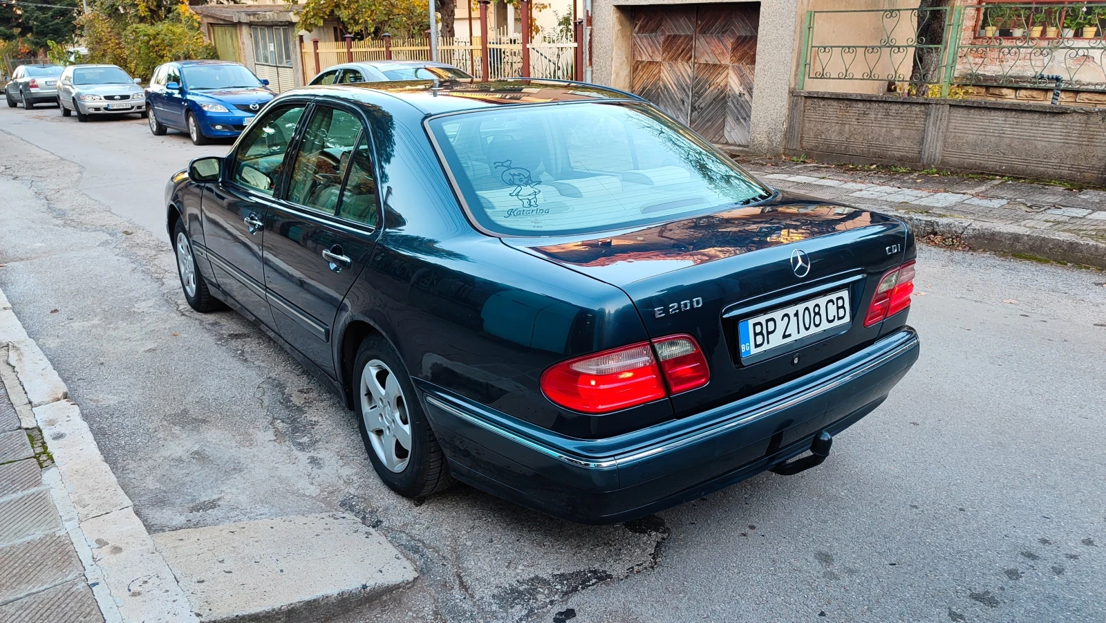 Mercedes-Benz E 200 | Mobile.bg   7