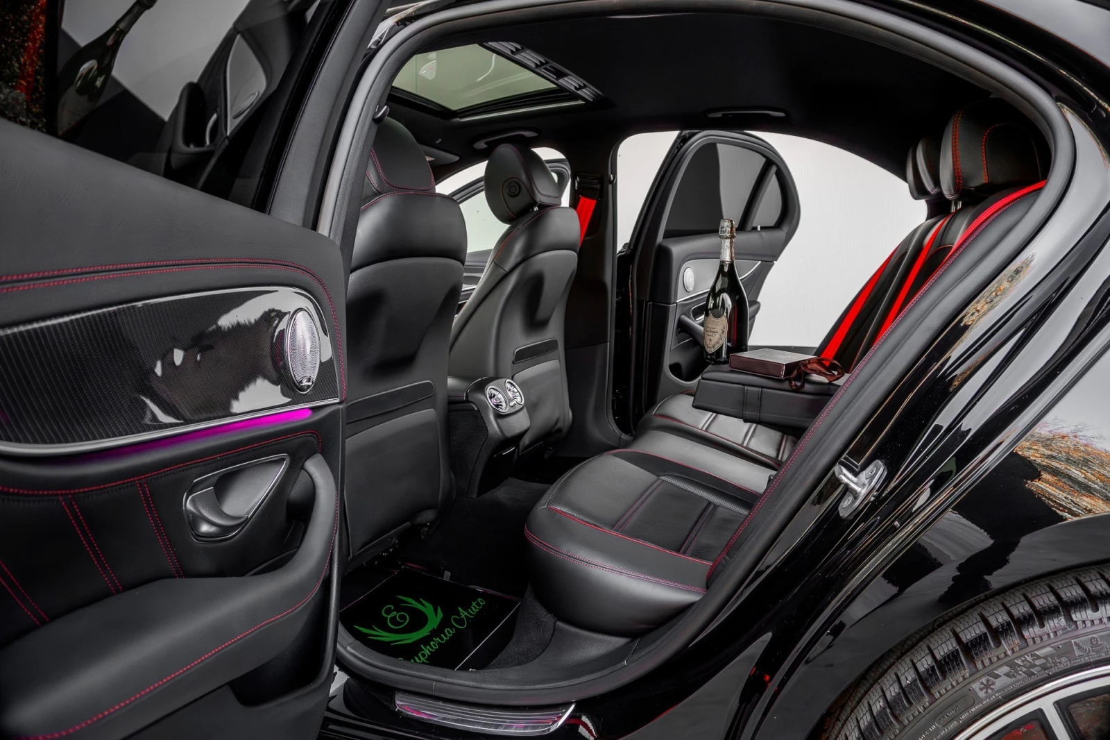 Mercedes-Benz E 43 AMG 4MATIC+ * BRABUS LIMITED* CARBON* SOFT CLOSE* 360 - изображение 10