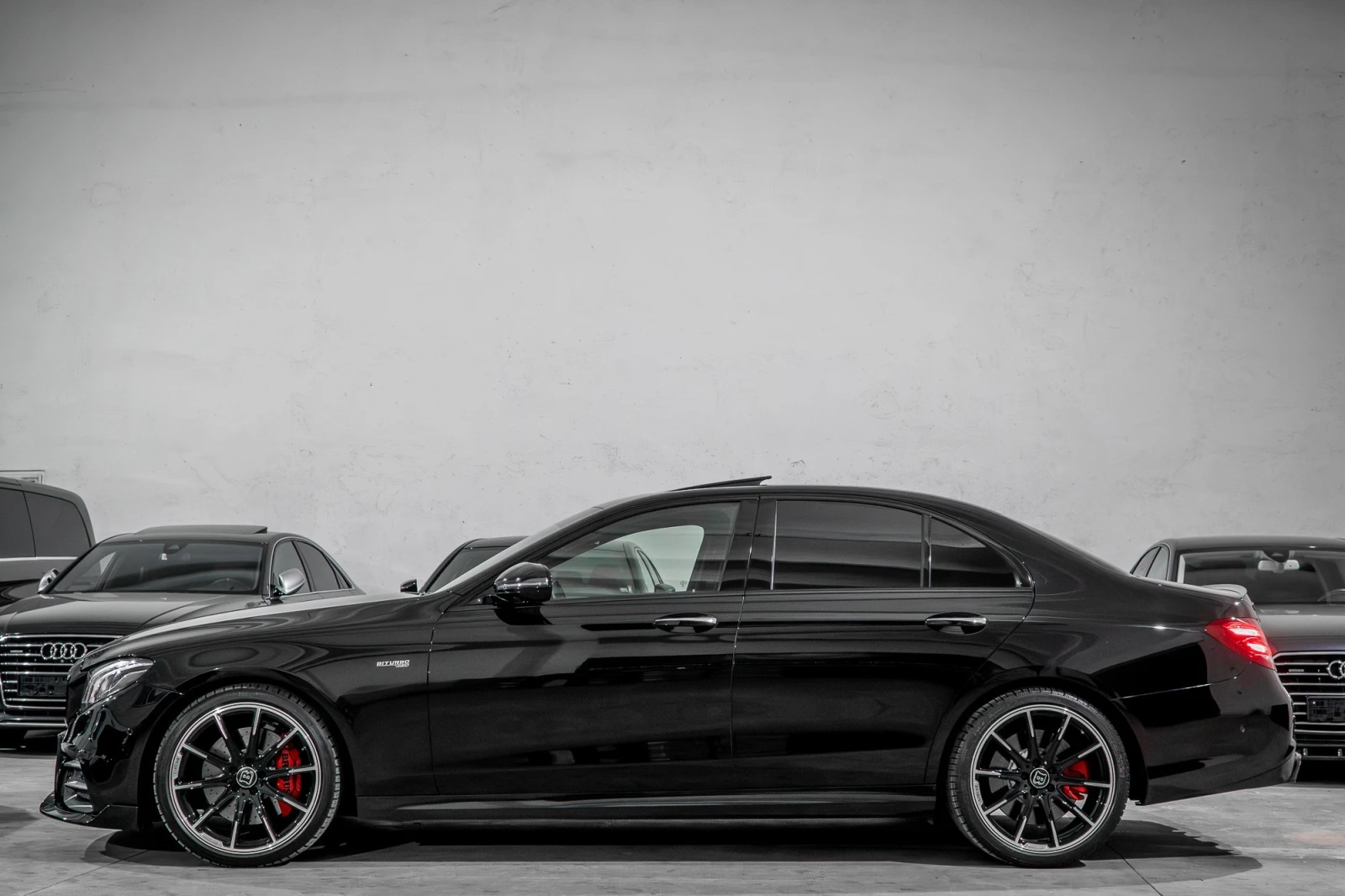 Mercedes-Benz E 43 AMG 4MATIC+ * BRABUS LIMITED* CARBON* SOFT CLOSE* 360 - изображение 2