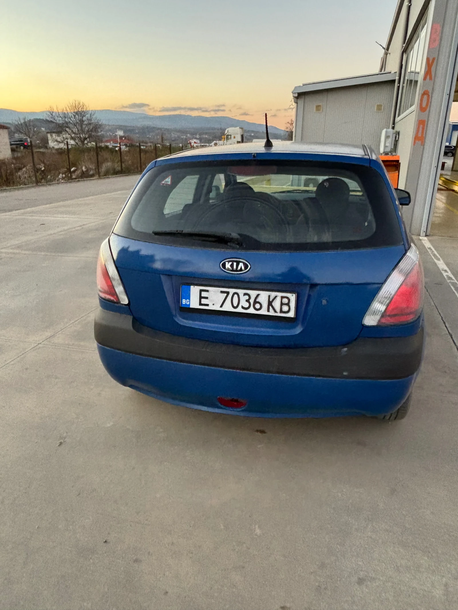 Kia Rio 1.4 75 k.c. - изображение 4