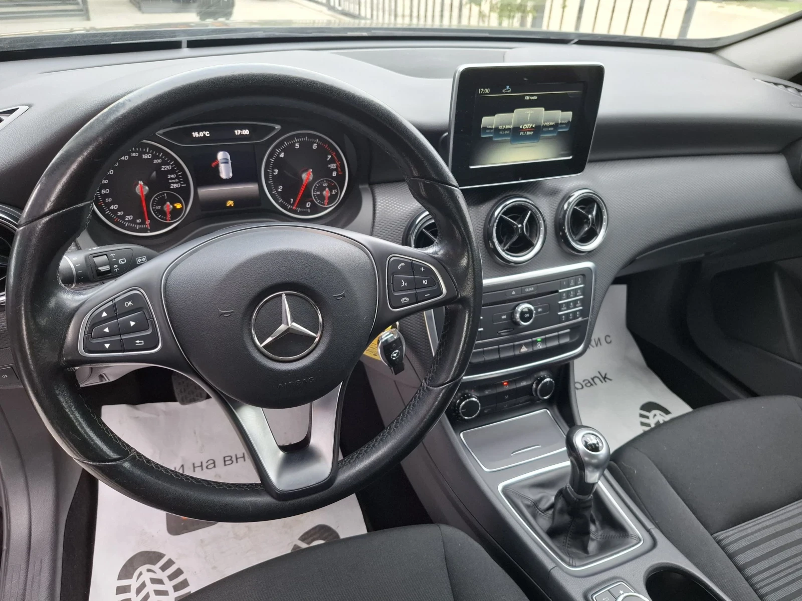Mercedes-Benz A 160 1.6i * euro6* * facelift* * 141xkm Лизинг , снимка 16 - Автомобили и джипове - 52851591