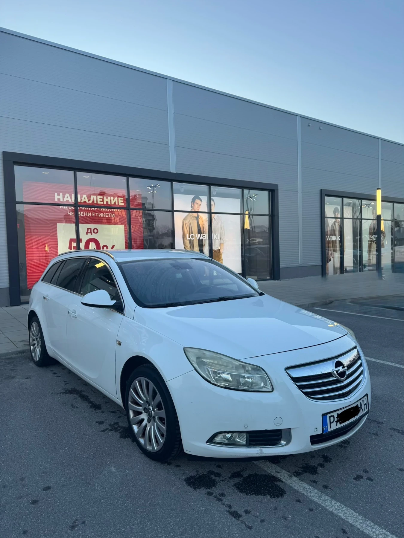 Opel Insignia, снимка 2 - Автомобили и джипове - 53710751