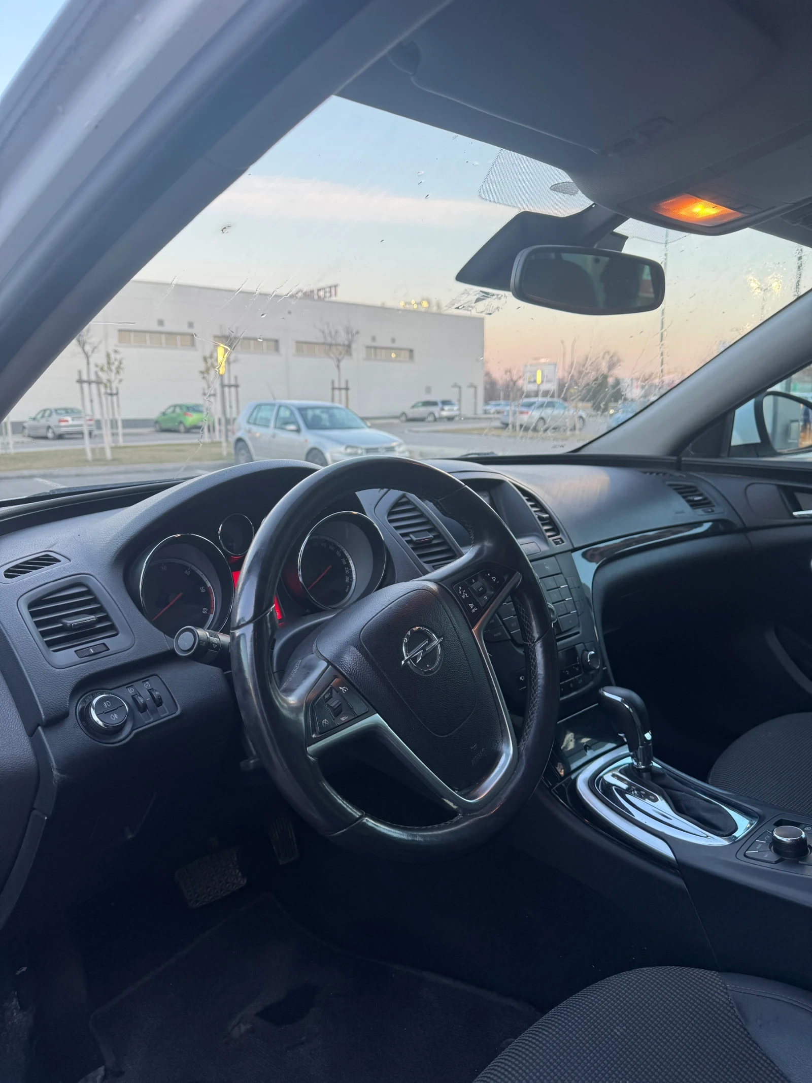 Opel Insignia, снимка 5 - Автомобили и джипове - 53710751