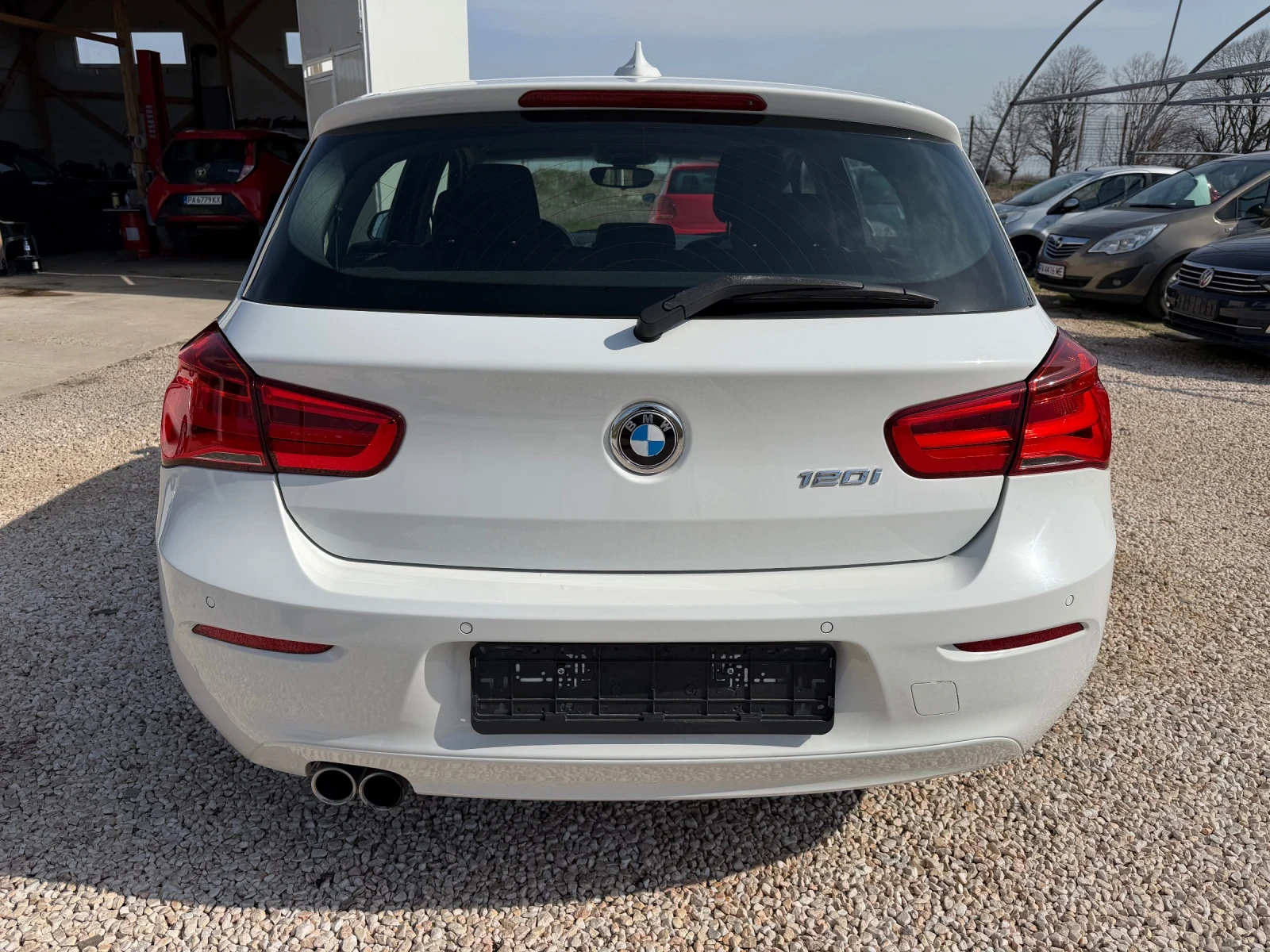 BMW 120 120i. 184к.с B48 Двигател. Автоматик!!! - изображение 8